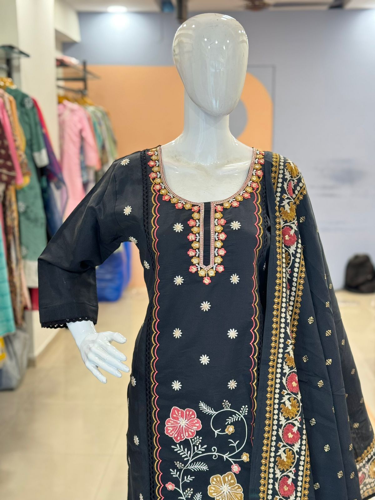Pure Muslin Partywear Suit