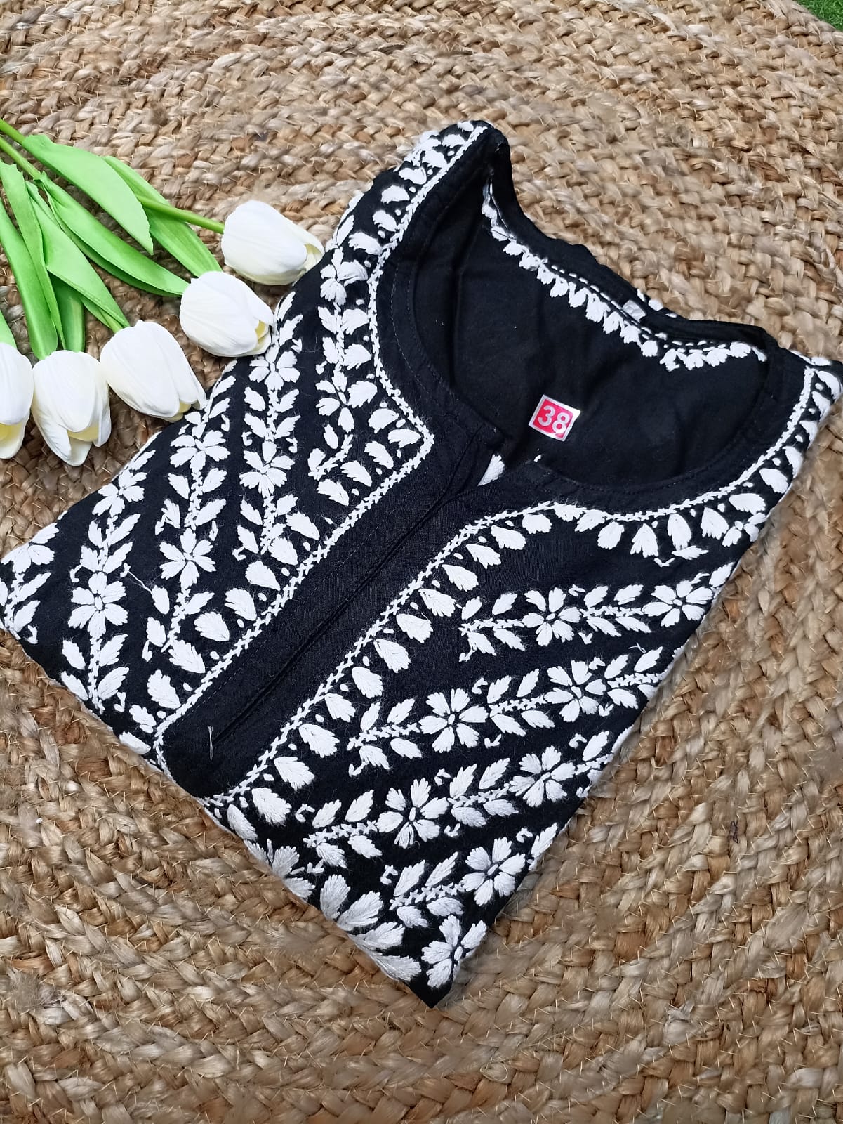 Lucknavi Chikankari Kurta