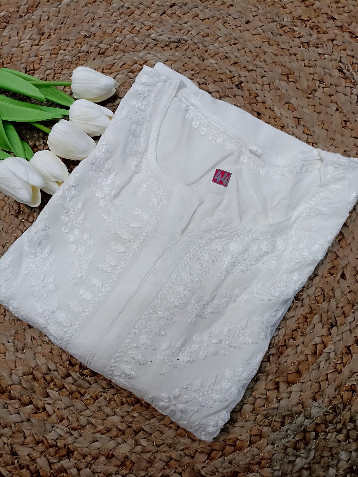 Lucknavi Chikankari Kurta