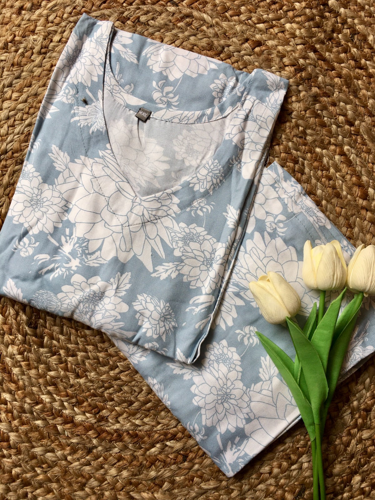 Pure Cotton Sleeveles Kurta Pant With Attached Sleeves